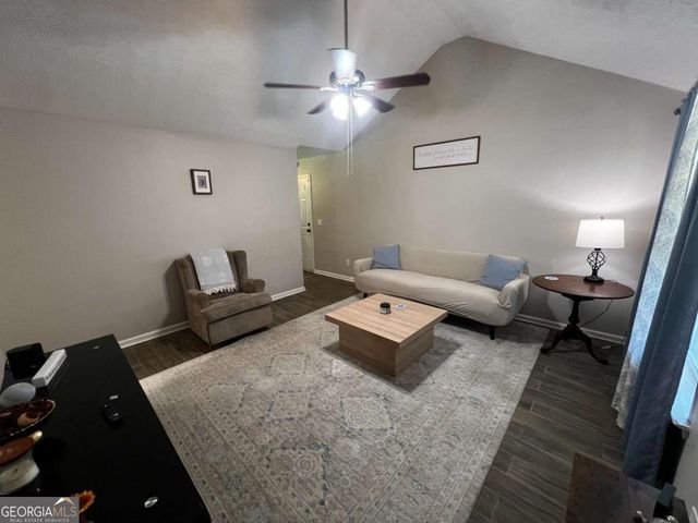 7235 Hummingbird Lane, Winston, GA 30187