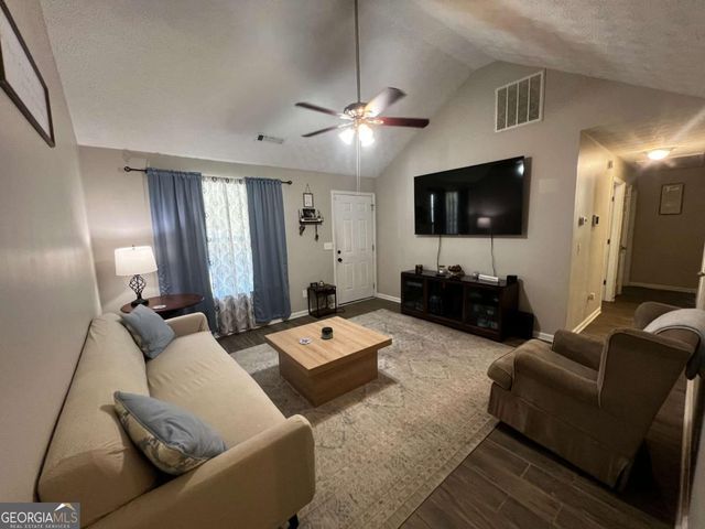 7235 Hummingbird Lane, Winston, GA 30187