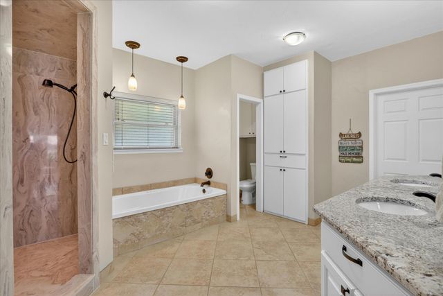 8877 Random Road, Fort Worth, TX 76179