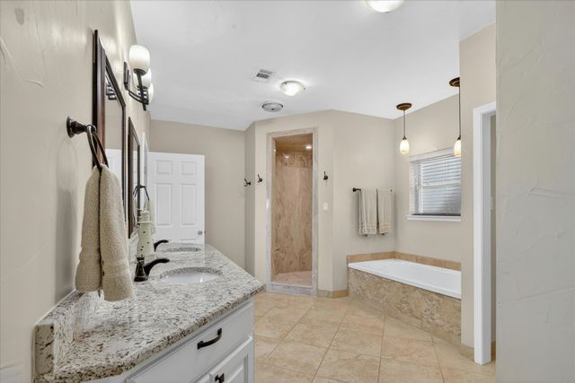 8877 Random Road, Fort Worth, TX 76179
