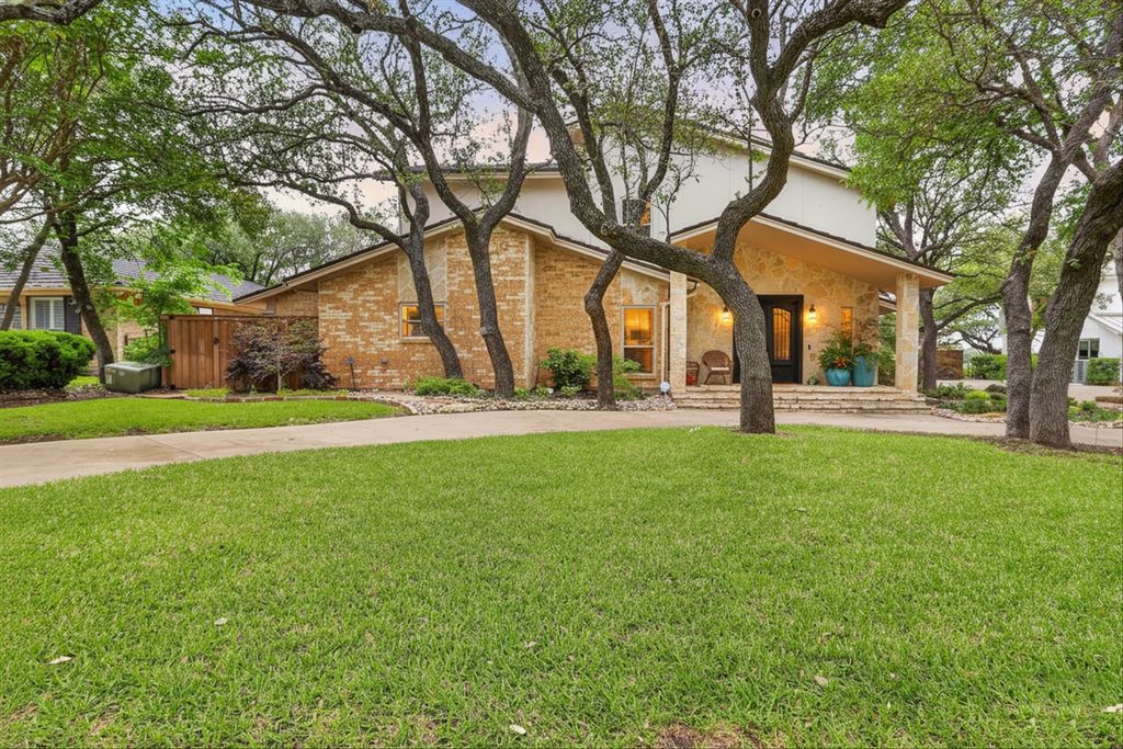 8877 Random Road, Fort Worth, TX 76179