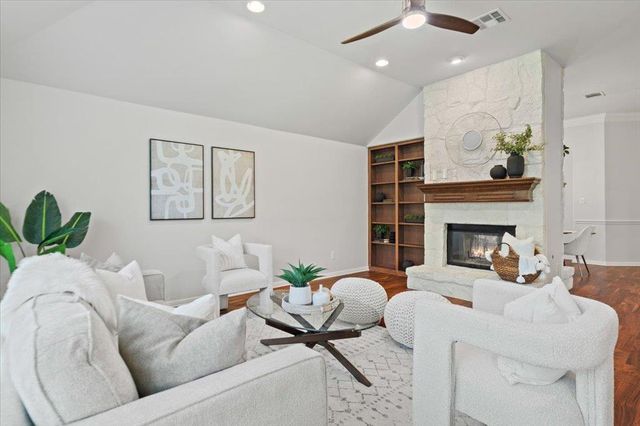 8129 Ladera Verde DR, Austin, TX 78739