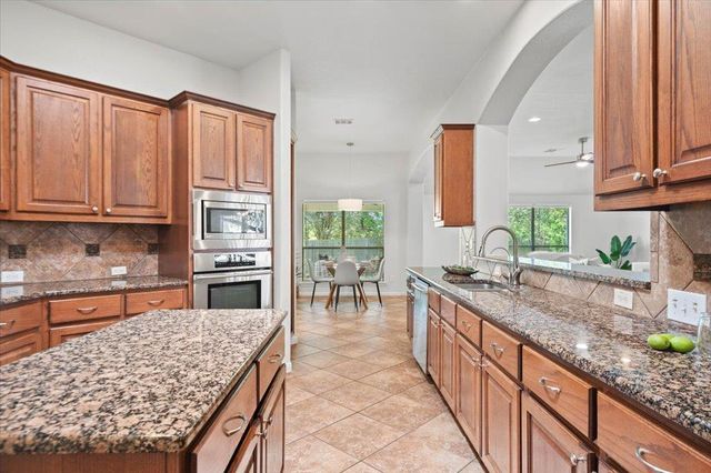 8129 Ladera Verde DR, Austin, TX 78739