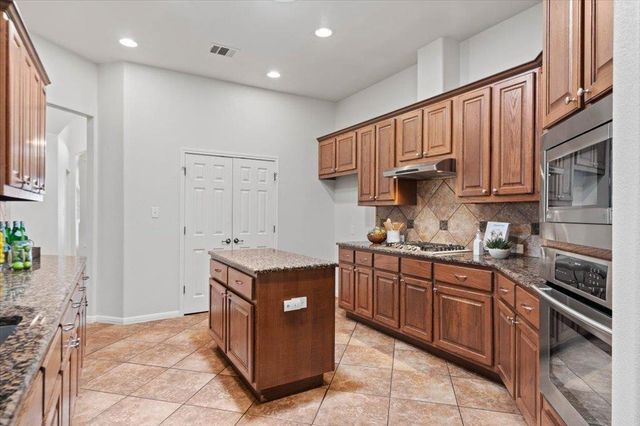 8129 Ladera Verde DR, Austin, TX 78739