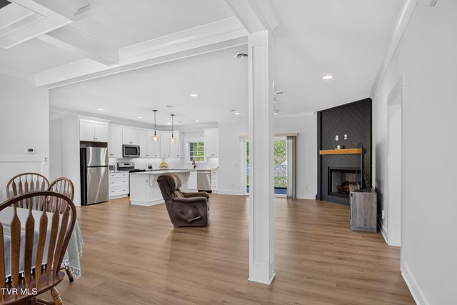 138 Boones Station Road, Johnson City, TN 37615
