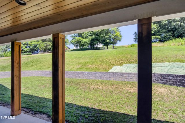 138 Boones Station Road, Johnson City, TN 37615