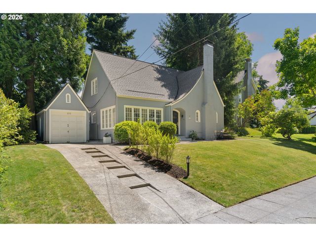 6216 Se REED COLLEGE Pl, Portland, OR 97202