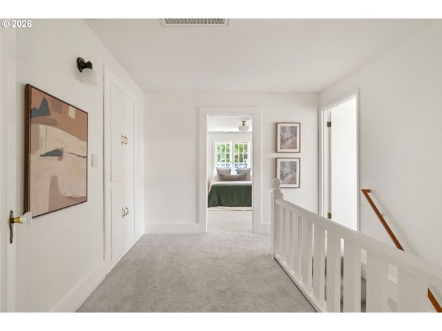 6216 Se REED COLLEGE Pl, Portland, OR 97202