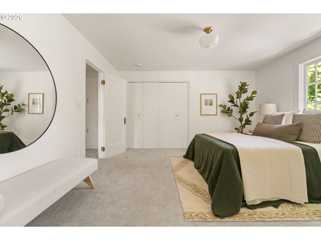 6216 Se REED COLLEGE Pl, Portland, OR 97202