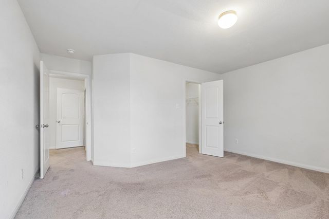 704 Cleary LN, Jarrell, TX 76537