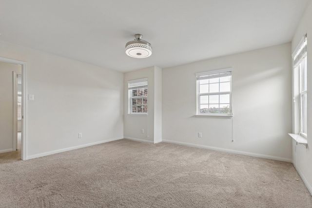 704 Cleary LN, Jarrell, TX 76537