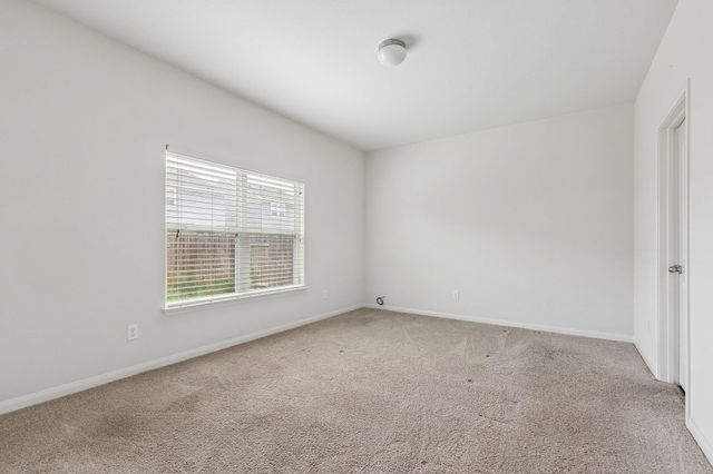 704 Cleary LN, Jarrell, TX 76537