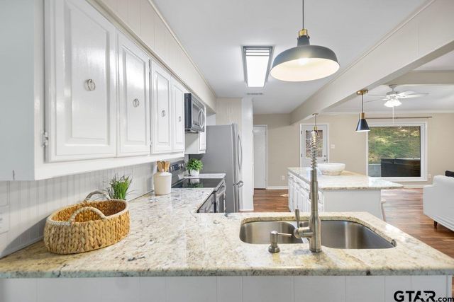211 Hideaway Ln. Central, Hideaway, TX 75771