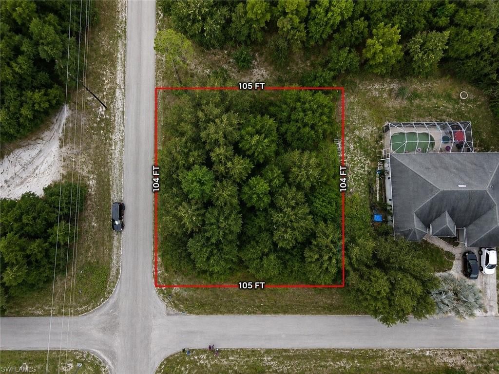 3906 E 19th ST, LEHIGH ACRES, FL 33972 — exterior