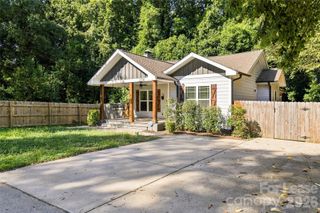 2224 Weyland Avenue, Charlotte, NC 28208