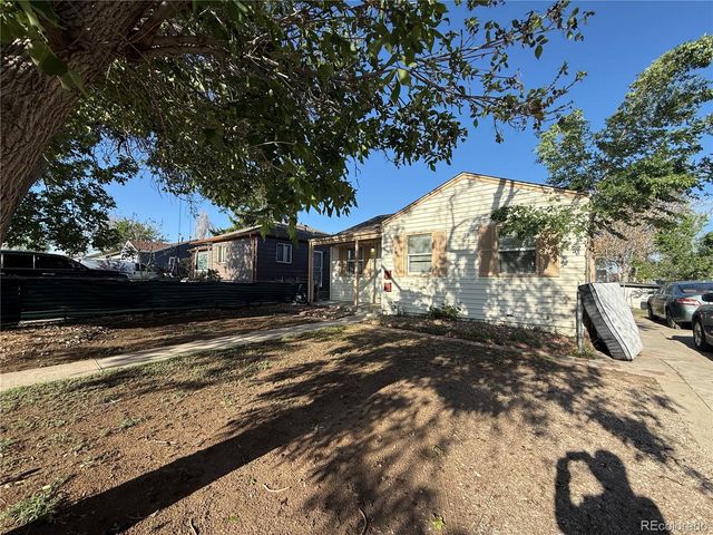 1349 Kenton Street, Aurora, CO 80010