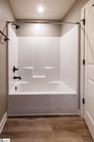 313 Trail Crossing Lane, Inman, SC 29349