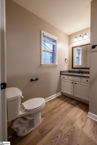 313 Trail Crossing Lane, Inman, SC 29349