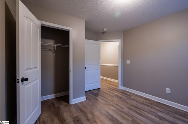 313 Trail Crossing Lane, Inman, SC 29349