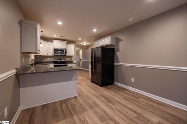 313 Trail Crossing Lane, Inman, SC 29349