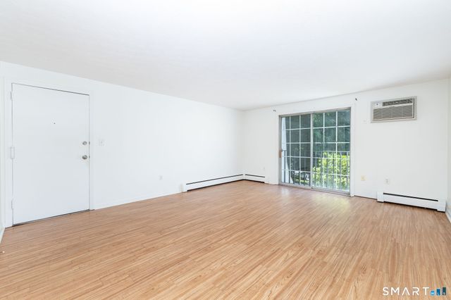 1186 Middle Turnpike West B2, Manchester, CT 06040