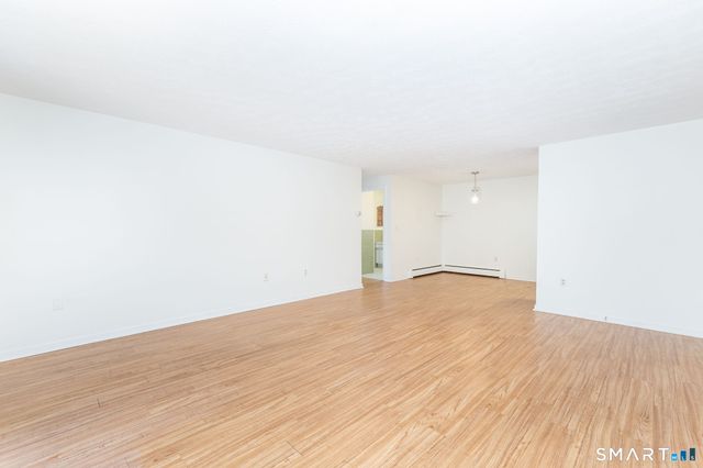 1186 Middle Turnpike West B2, Manchester, CT 06040