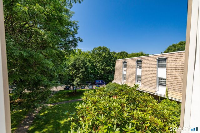 1186 Middle Turnpike West B2, Manchester, CT 06040