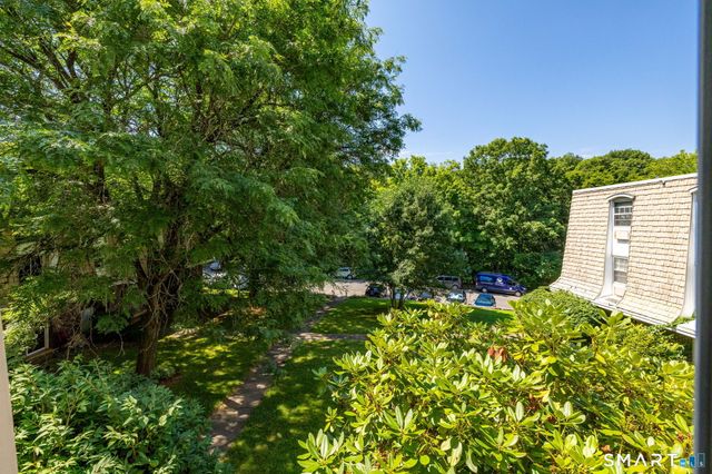 1186 Middle Turnpike West B2, Manchester, CT 06040