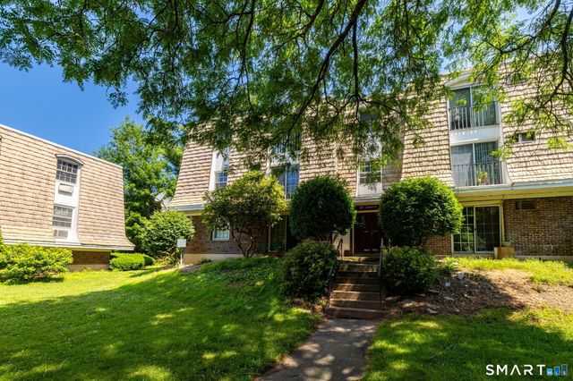 1186 Middle Turnpike West B2, Manchester, CT 06040
