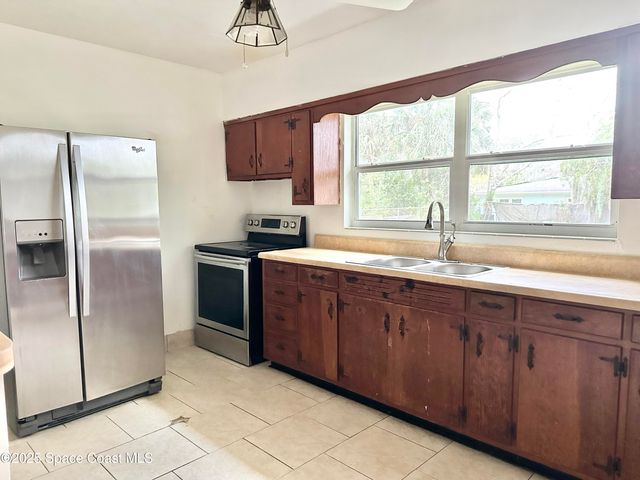 302 Nidy Avenue, Titusville, FL 32796