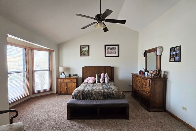 439 W AUBURN WOODS Court 439, Palatine, IL 60067