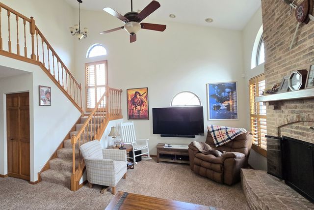 439 W AUBURN WOODS Court 439, Palatine, IL 60067