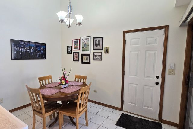 439 W AUBURN WOODS Court 439, Palatine, IL 60067