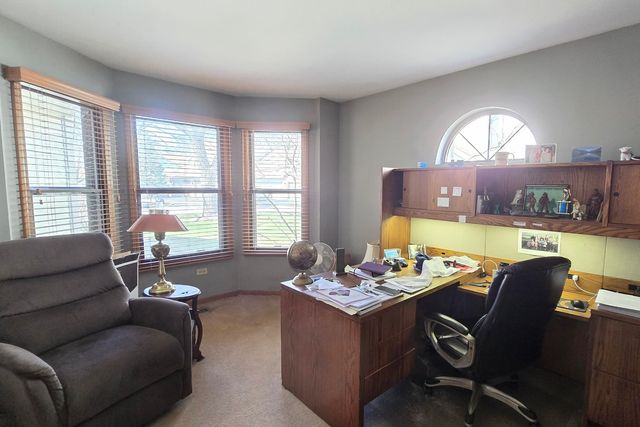 439 W AUBURN WOODS Court 439, Palatine, IL 60067