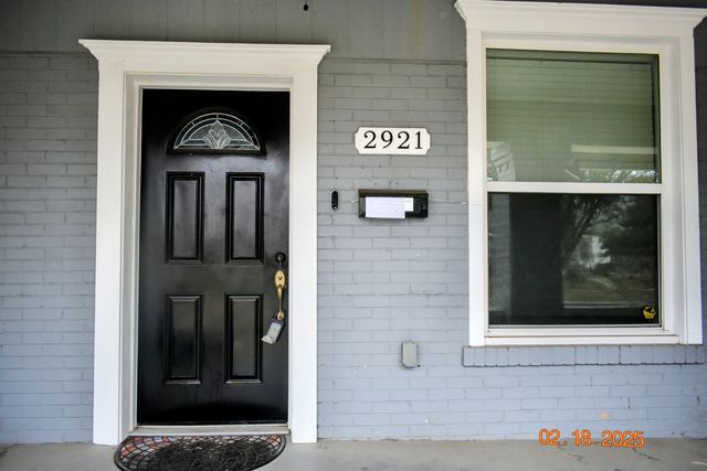2921 S Jennings Avenue, Fort Worth, TX 76110