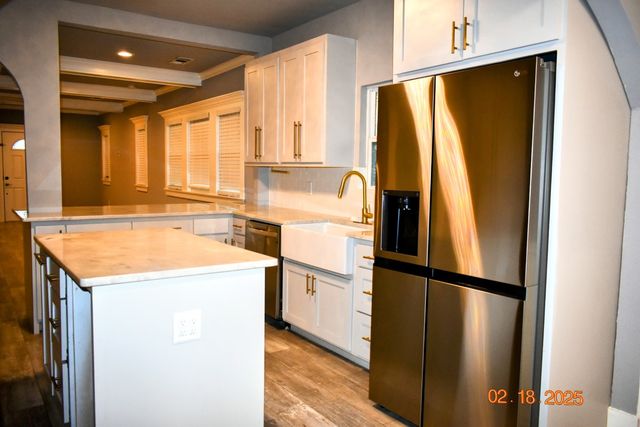 2921 S Jennings Avenue, Fort Worth, TX 76110