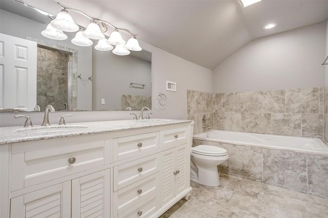 2921 S Jennings Avenue, Fort Worth, TX 76110