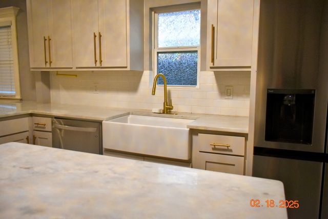 2921 S Jennings Avenue, Fort Worth, TX 76110