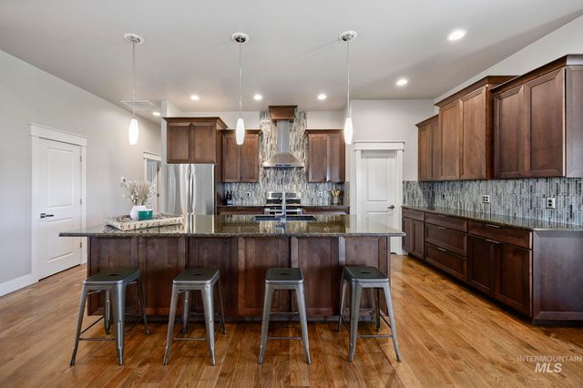3437 Rim Rock Dr, Kimberly, ID 83341