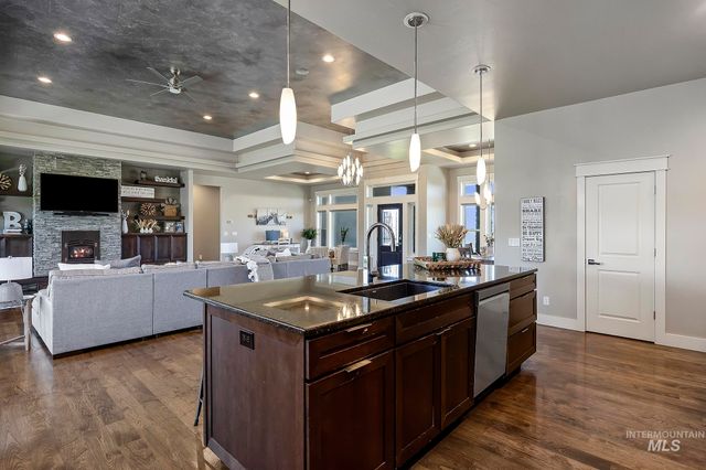 3437 Rim Rock Dr, Kimberly, ID 83341