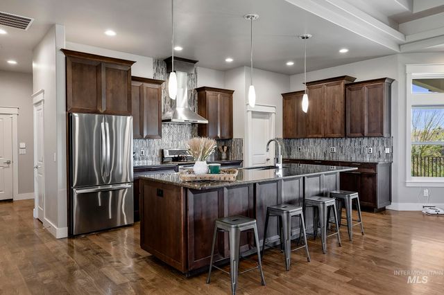 3437 Rim Rock Dr, Kimberly, ID 83341