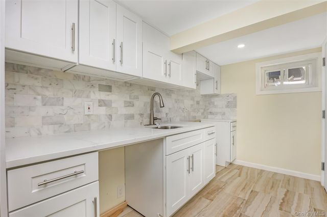 13550 234th Street, Rosedale, NY 11422