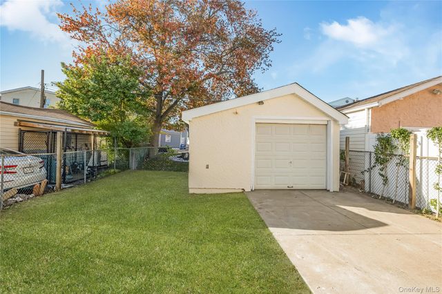 13550 234th Street, Rosedale, NY 11422