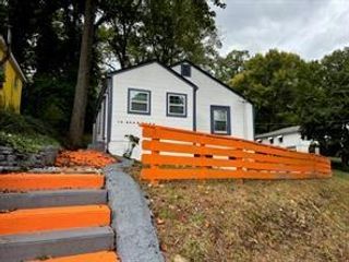 10 Rockmart NW Drive, Atlanta, GA 30314