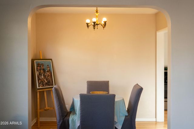 2207 N EDGEMERE Street, Phoenix, AZ 85006