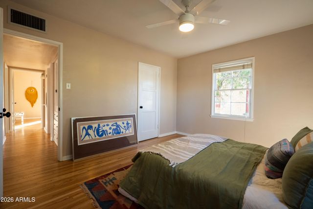 2207 N EDGEMERE Street, Phoenix, AZ 85006