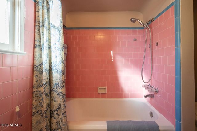 2207 N EDGEMERE Street, Phoenix, AZ 85006