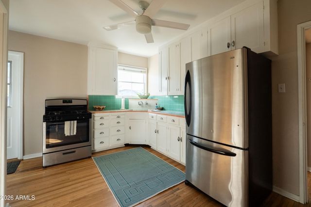 2207 N EDGEMERE Street, Phoenix, AZ 85006