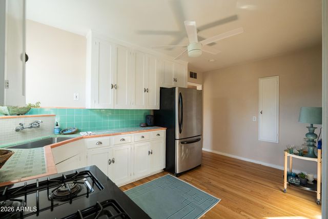 2207 N EDGEMERE Street, Phoenix, AZ 85006