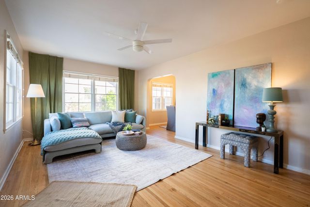 2207 N EDGEMERE Street, Phoenix, AZ 85006